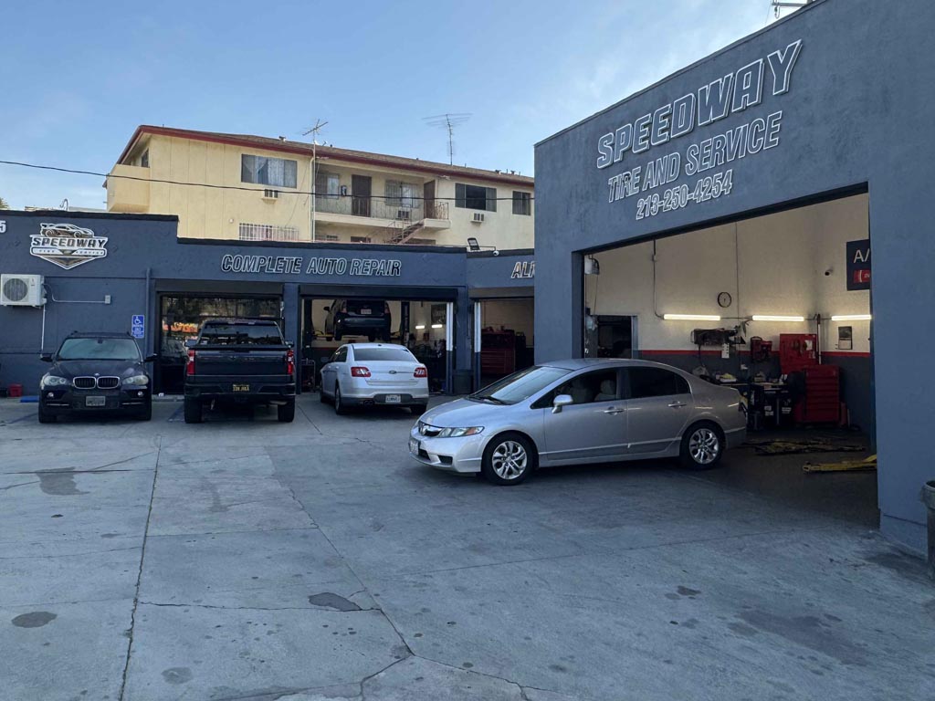 Emergency Car Repair Services in Silverlake: What You Need to Know