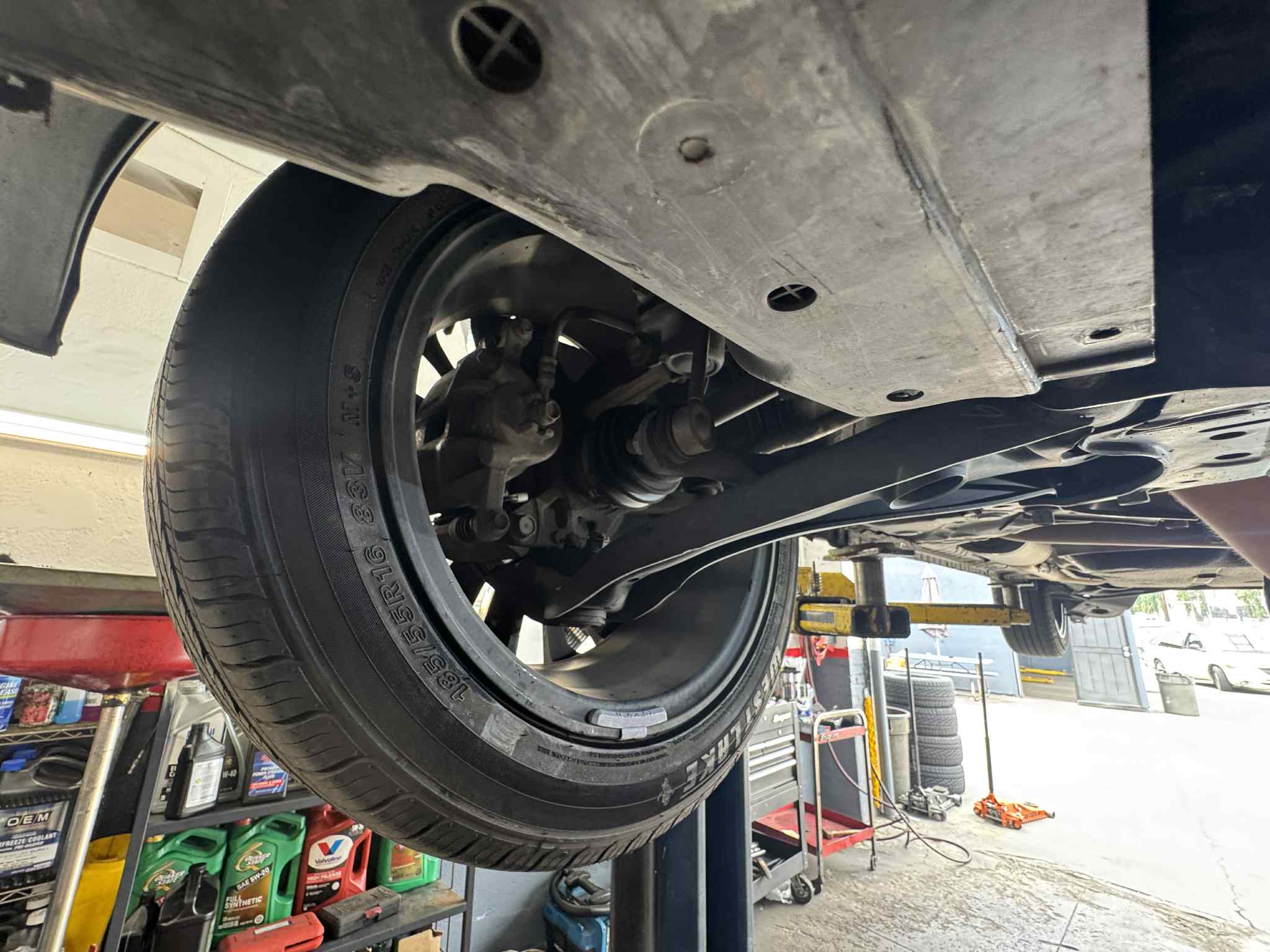 Silver Lake Drivers: How to Spot Uneven Tire Wear Before It’s Dangerous