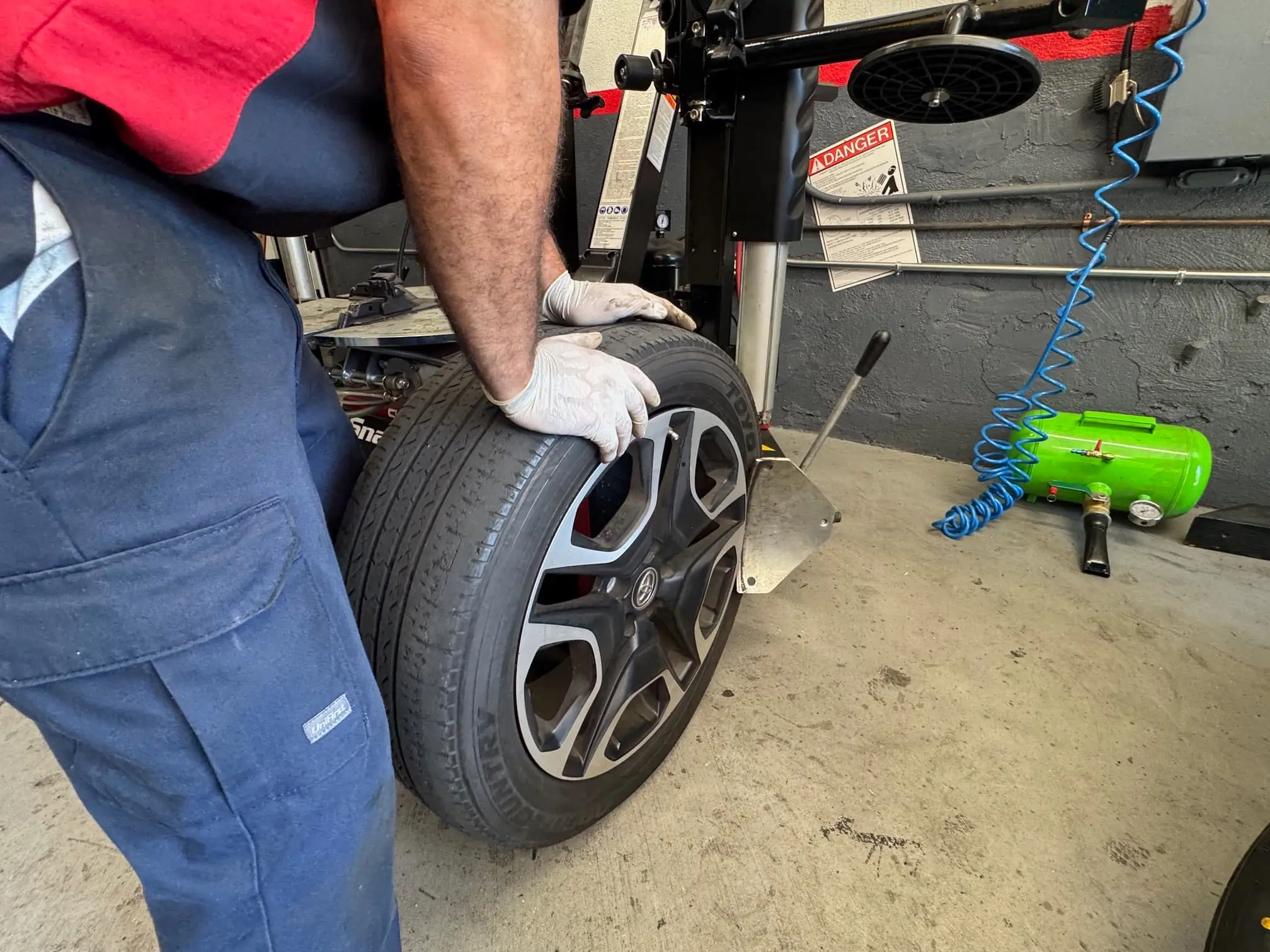 Hit a Pothole in Echo Park? Here’s How to Check Tires, Rims & Suspension Fast