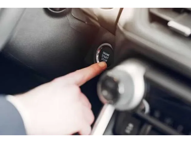  Car Won't Start: Battery, Starter, or Alternator? A Simple LA Driver's Checklist