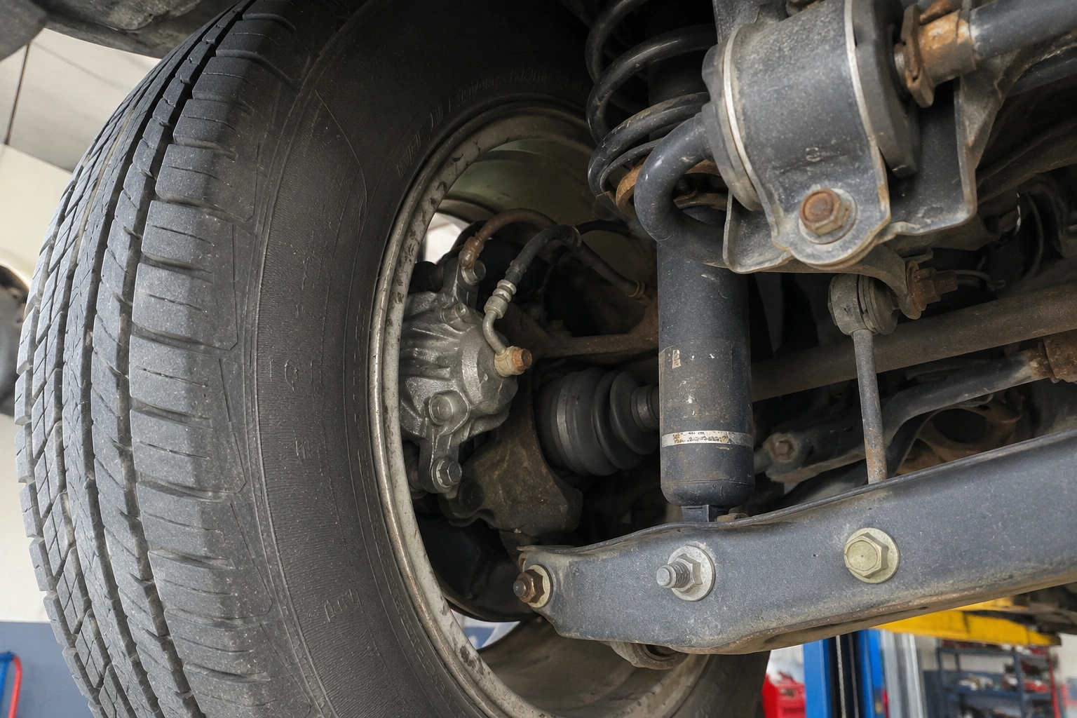 strut replacement Los Angeles]